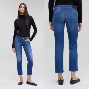 Closed Starlet Jean